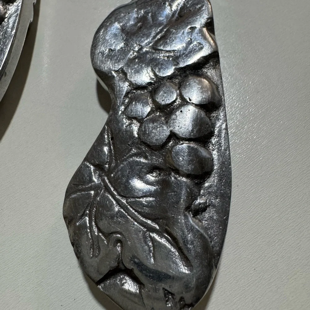 Silver Leaf Design Butter Spreaders. VTG